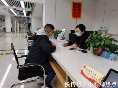 萊州便民利企“加速度” 政務服務再升級，證照代辦服務引領新體驗
